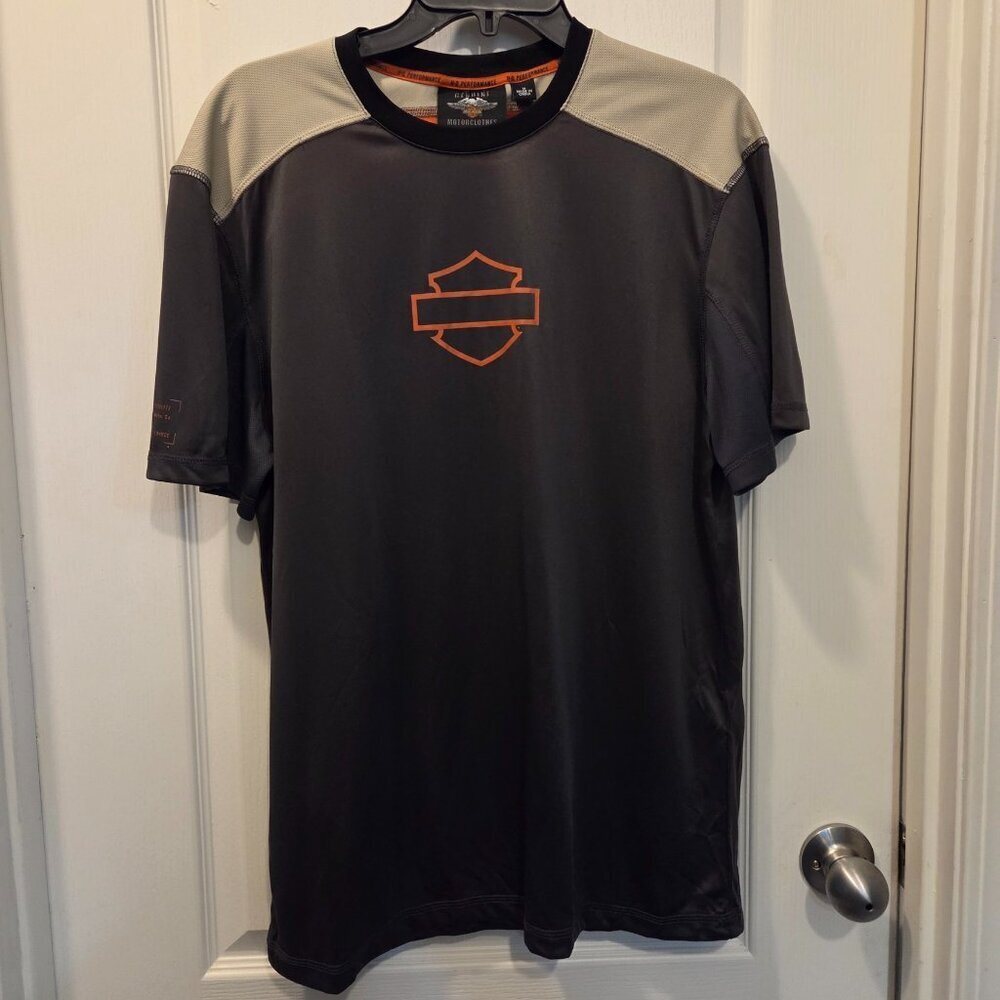 High Performance: Harley-Davidson Genuine Motorclothes Dry-Fit Shirt - M